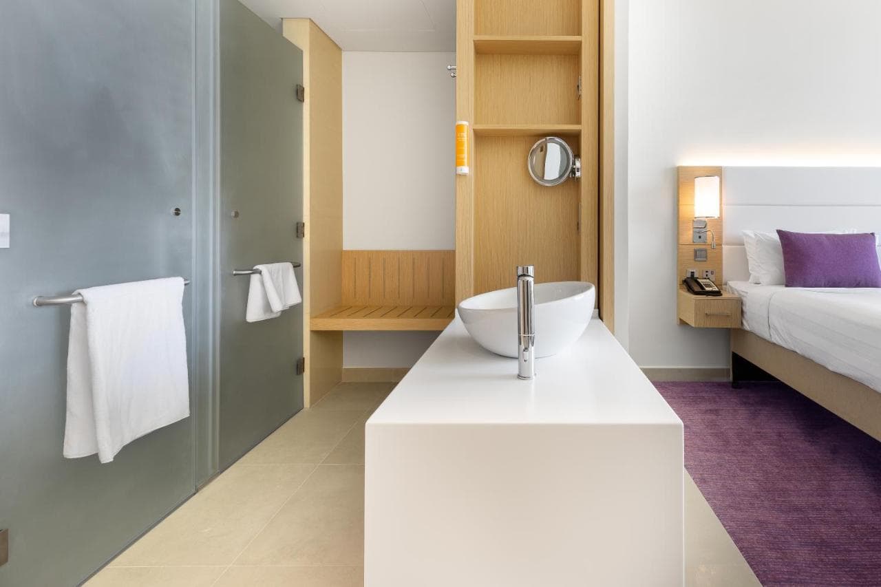 Premier Inn Dubai Ibn Battuta Mall - image 3