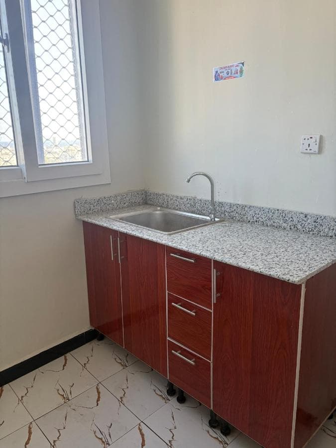Modern studio apartment - صورة 3