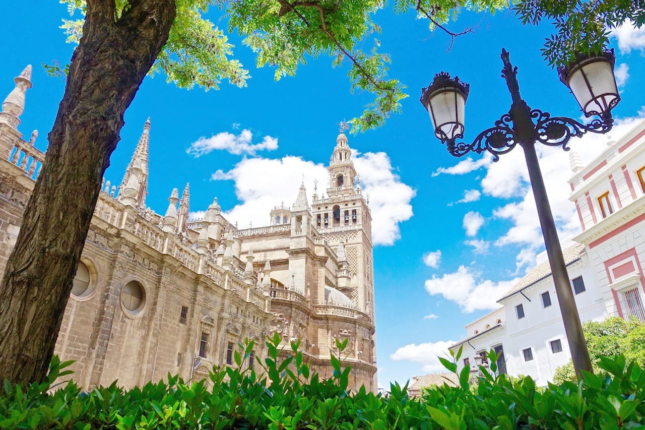 Catedral de Sevilla y La Giralda: Entrada sin filas - imagen principal