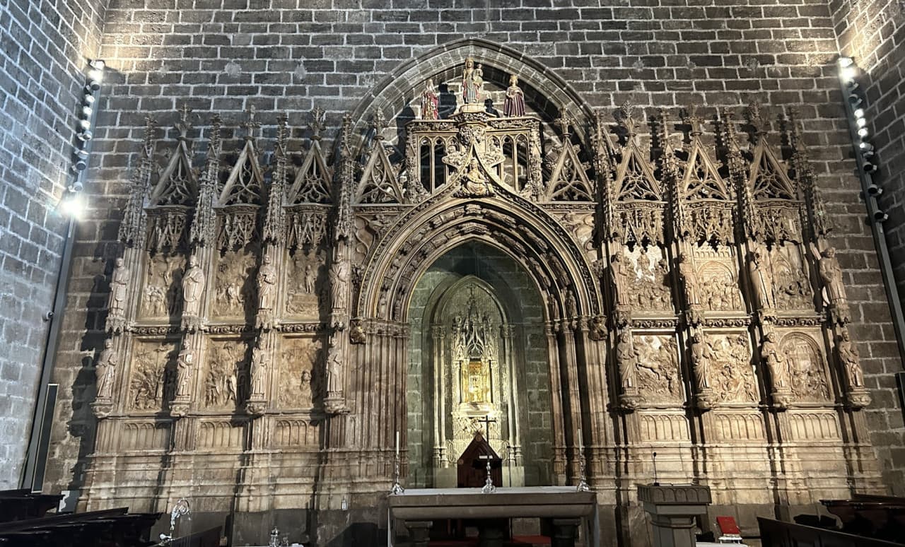 Valencia Cathedral & Holy Grail Tour with English-Speaking Guide & Fast Track Entry - image 7