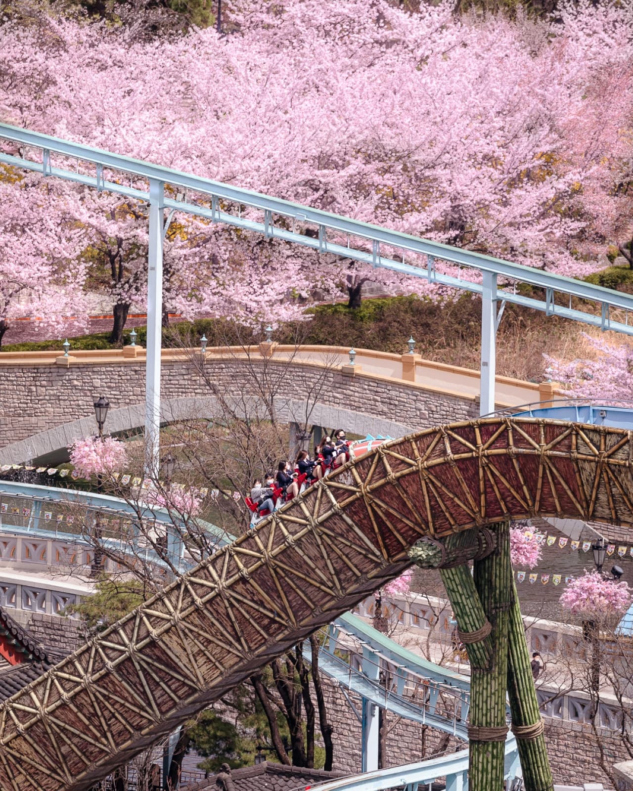 Lotte World Adventure Seoul Ticket - image 7