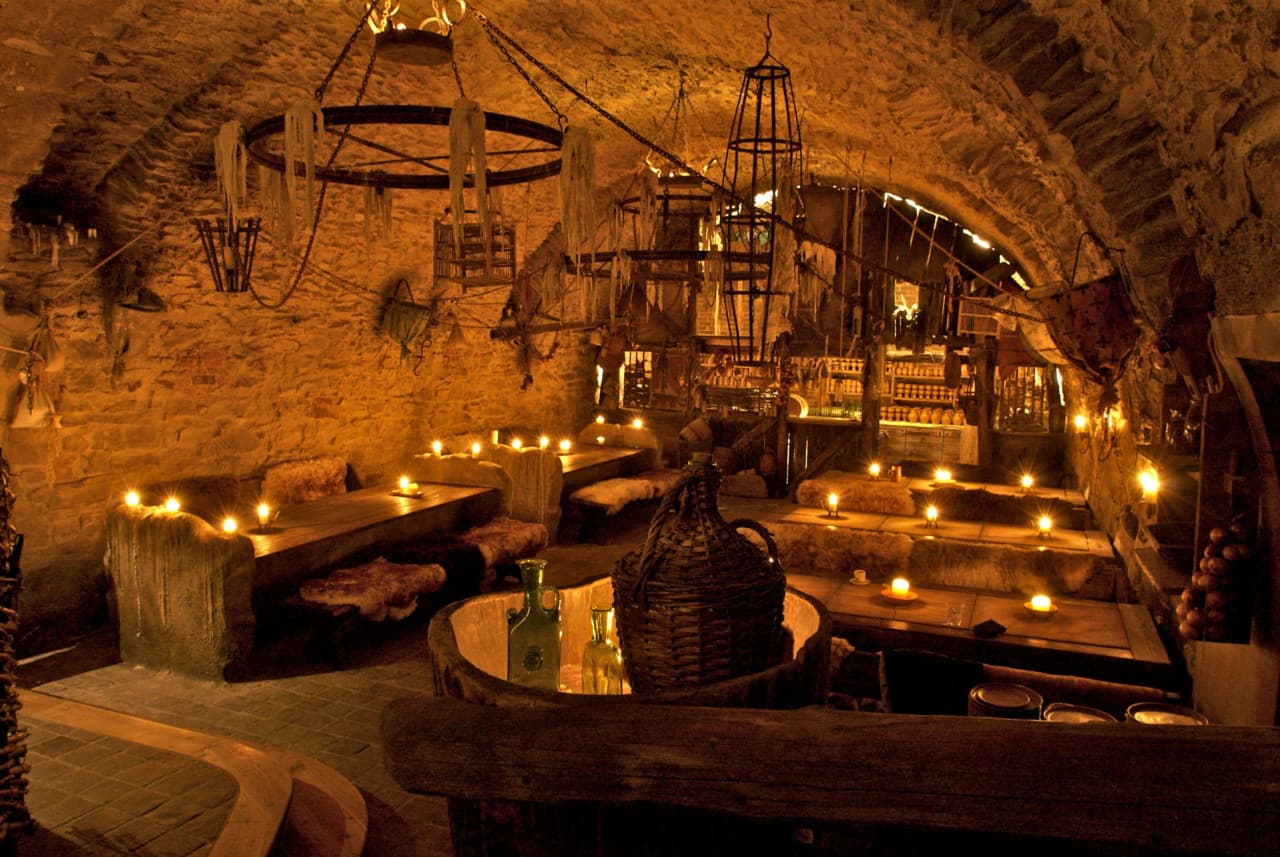 Prague: Medieval Dinner With Live Show & Unlimited Drinks - image 5