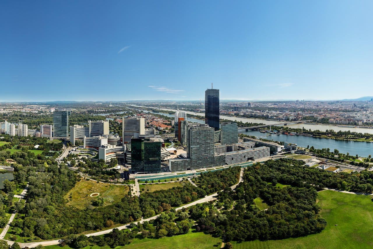 Danube Tower - image 4