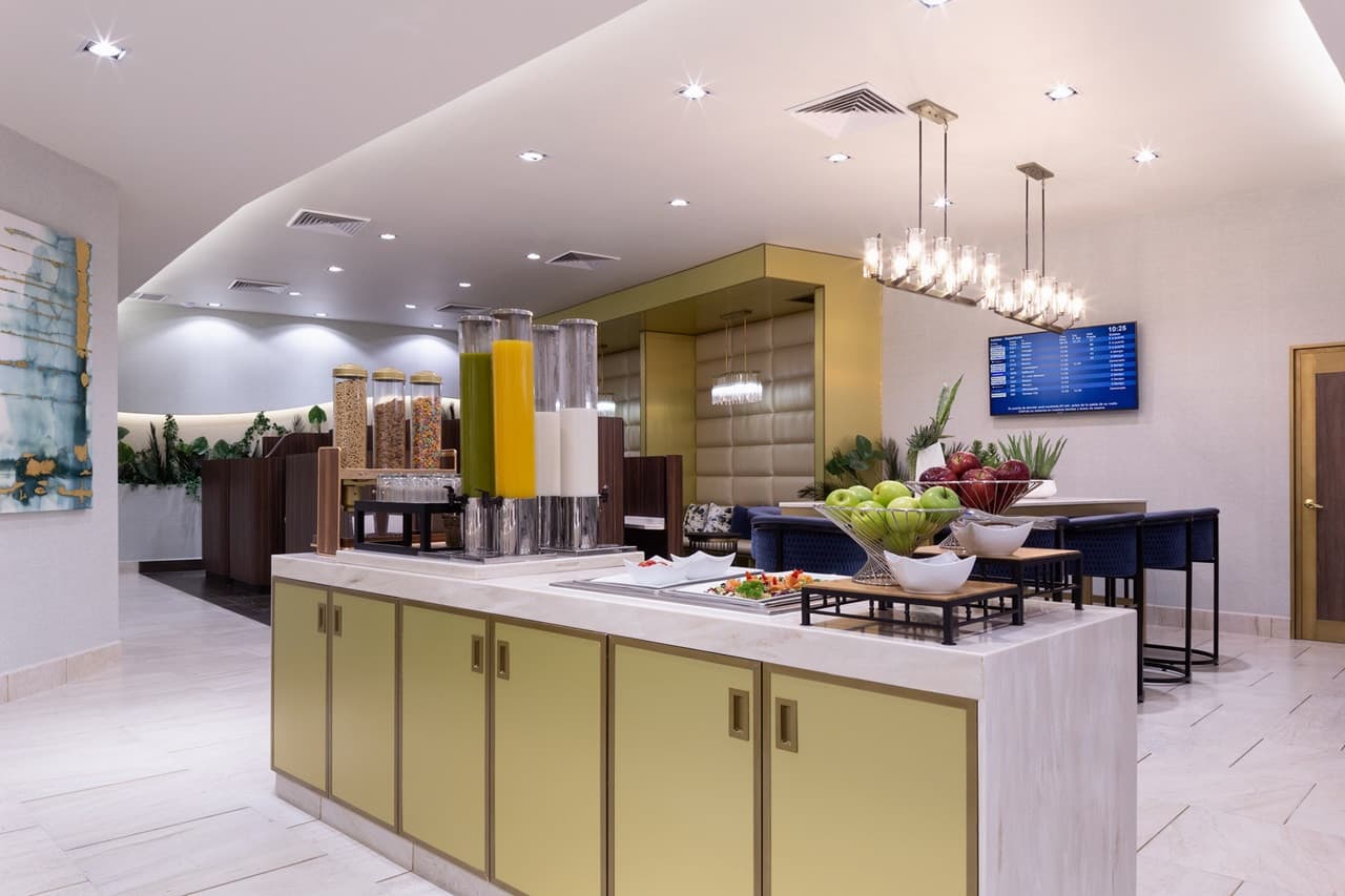 MERA Business Lounge - Cancun International Airport - imagen 29