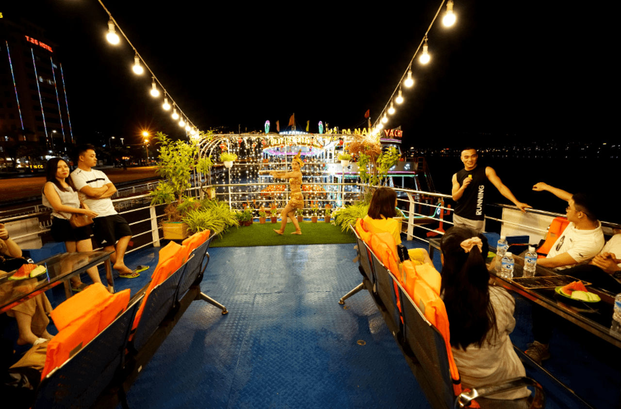 Han River Evening Cruise aboard My Xuan Cruise - image 7