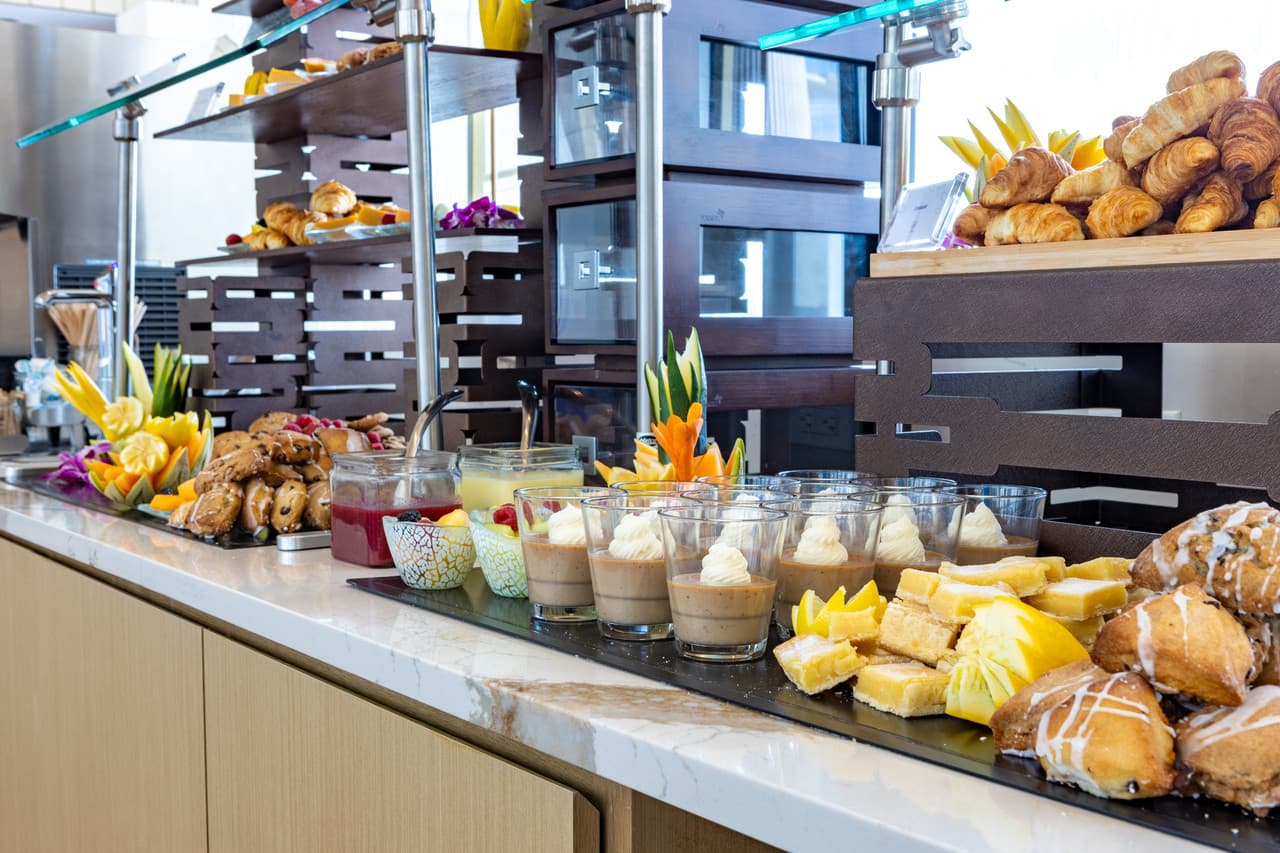 Plaza Premium Lounge - Orlando International Airport Terminal C - imagen 4