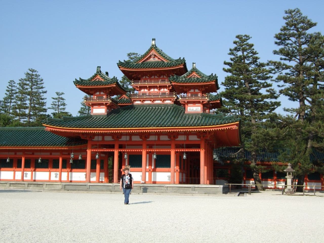Kyoto Full-Day Tour: Nijo Castle, Kinkaku-ji,  Fushimi Inari Taisha, Kiyomizu-dera Temple - image 4