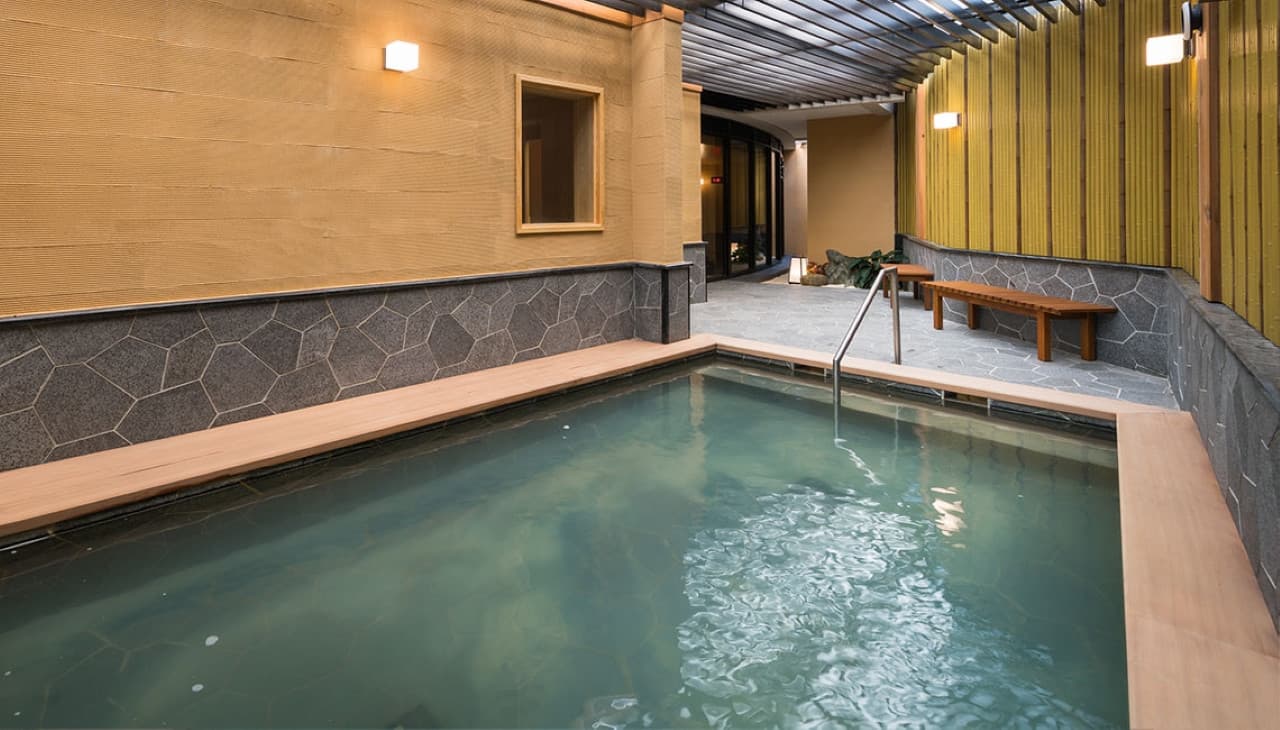 Public Hot Spring Experience at Asia Pacific Hotel Beitou - image 4