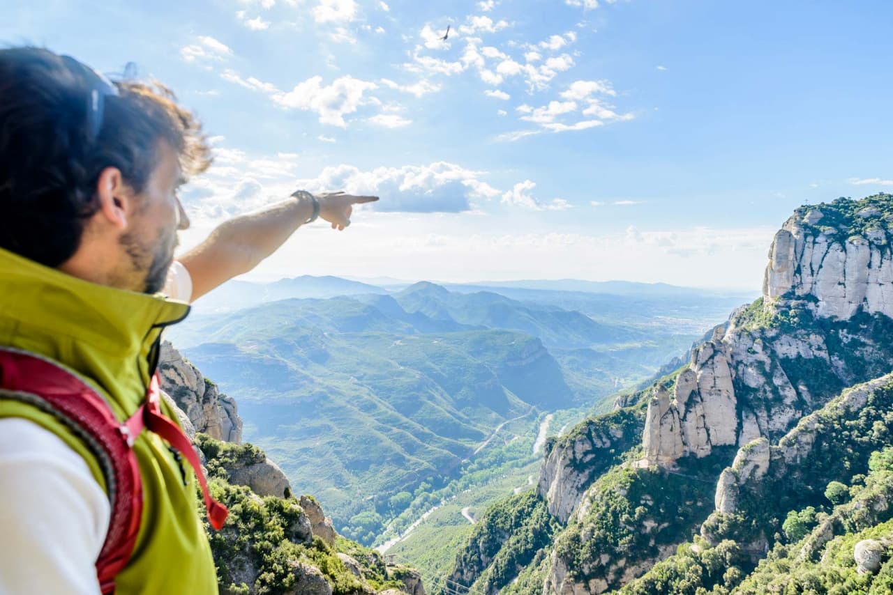 Montserrat, Girona, and Costa Brava Tour from Barcelona - image 6