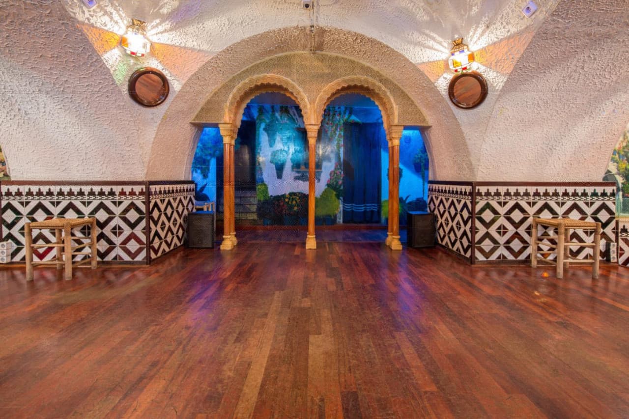 Flamenco Show at Tablao Cordobes - image 6