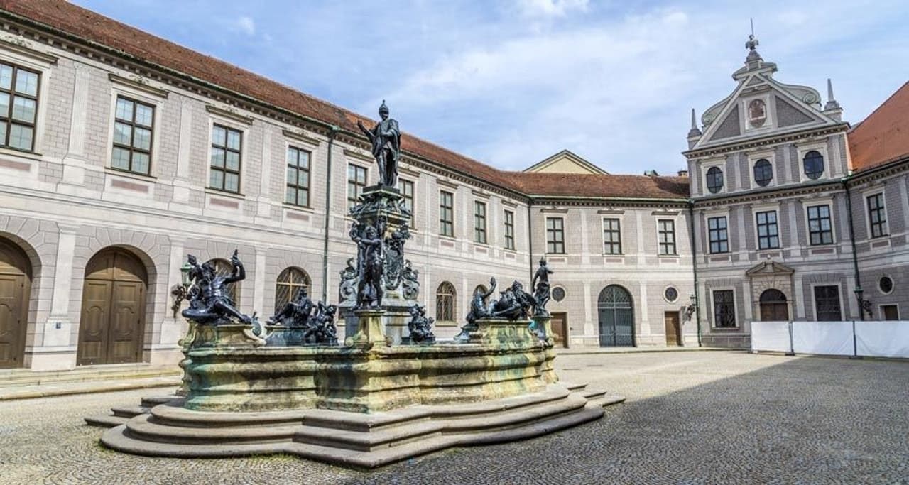 Munich Walking Tour - image 4