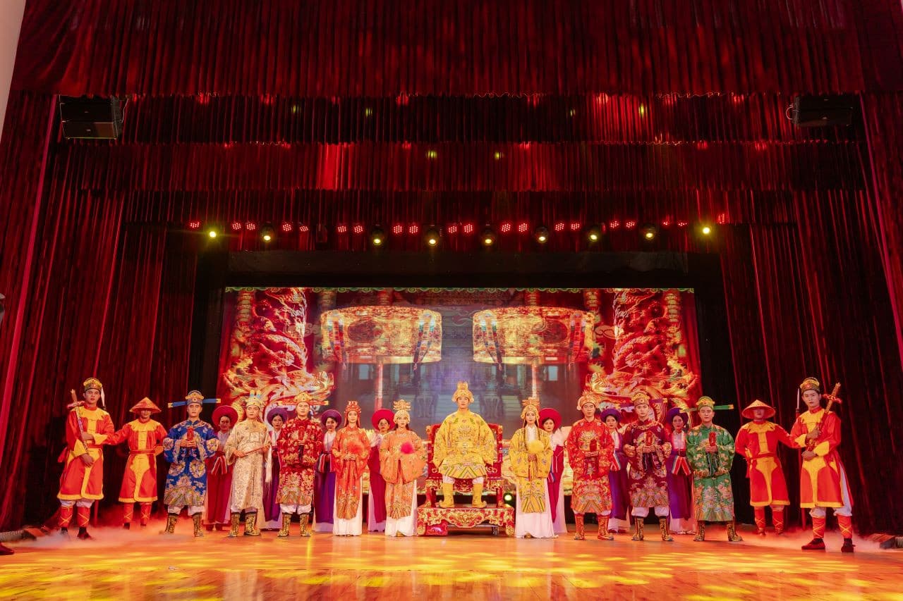 Ao Dai Show in Da Nang - image 11