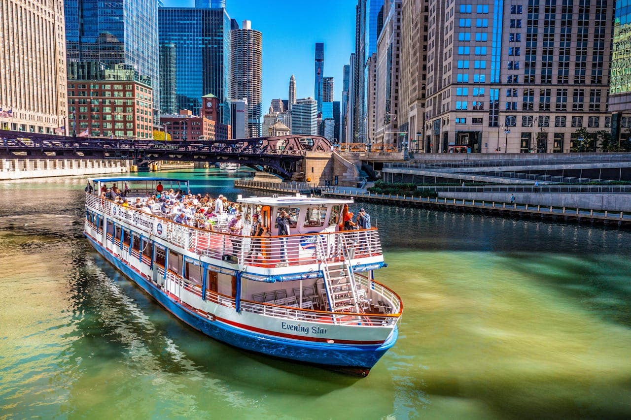 Chicago Architecture River Cruise Ticket - image 4