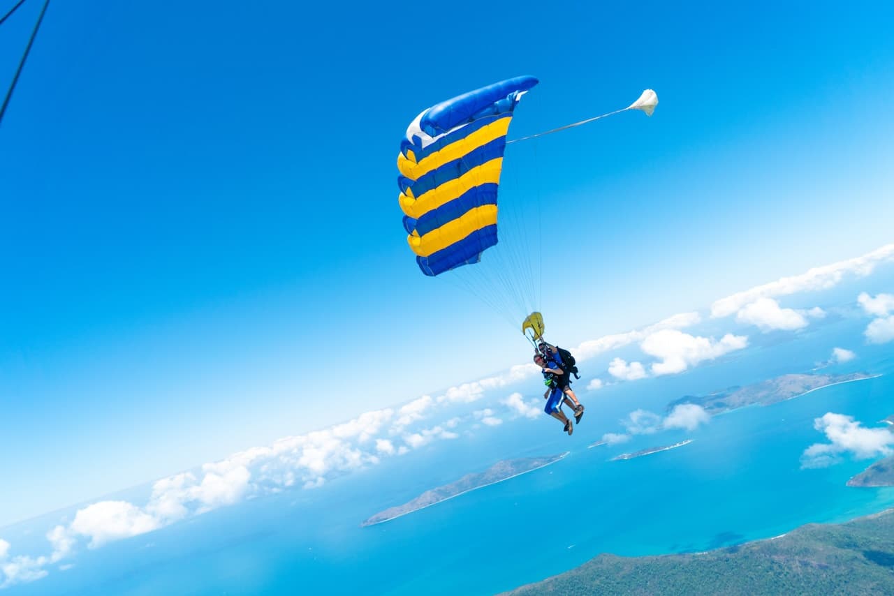 Tandem Skydiving Experience Airlie Beach - image 5
