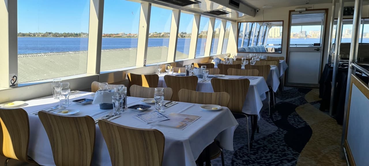 Captain Cook Cruises - Swan River Lunch Cruise - imagen 2