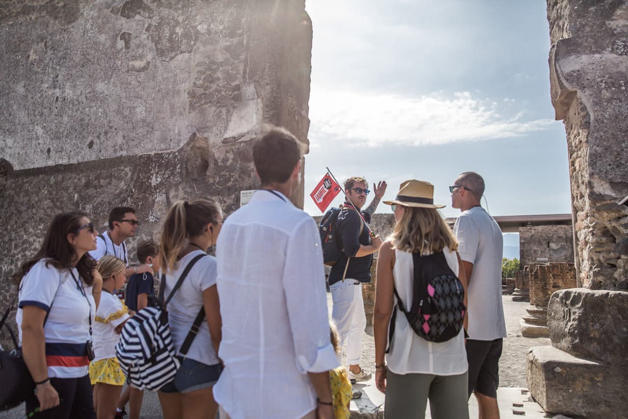 Tour of Pompeii: Guided Walk with Priority Access - image 10