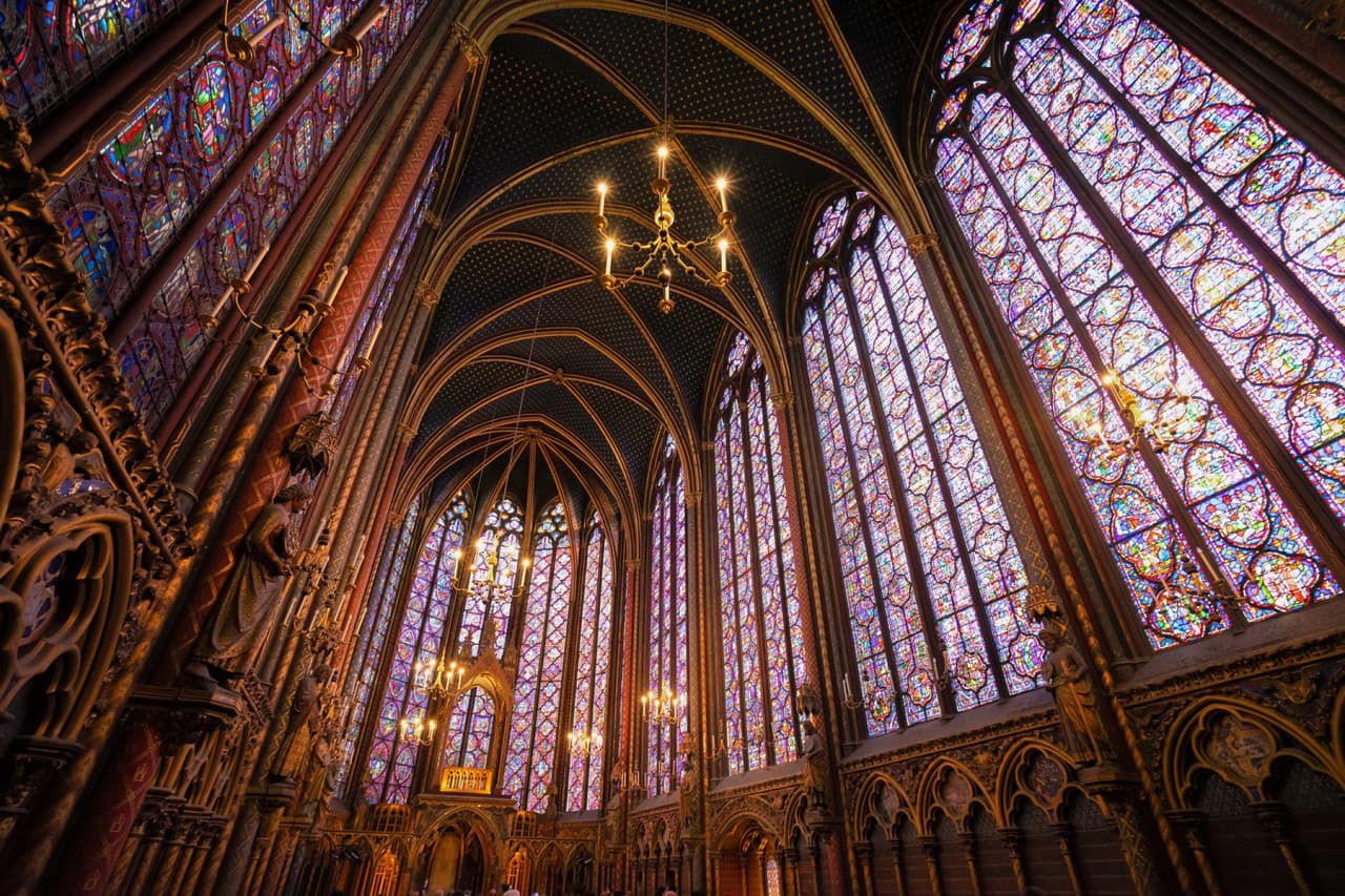 Sainte-Chapelle Tour with English Live Commentary & Reserved Entry - image 2