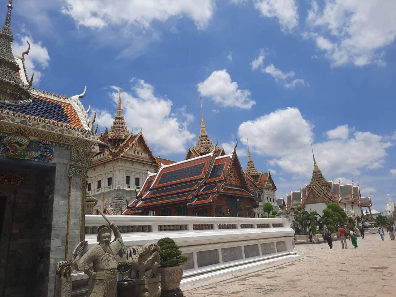 Grand Palace and Wat Phra Kaew Walking Tour - image 8