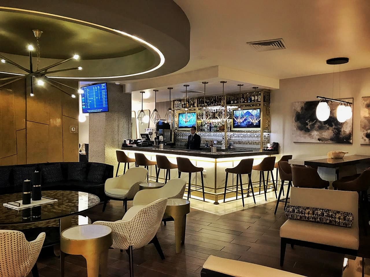 MERA Business Lounge - Cancun International Airport - imagen 19