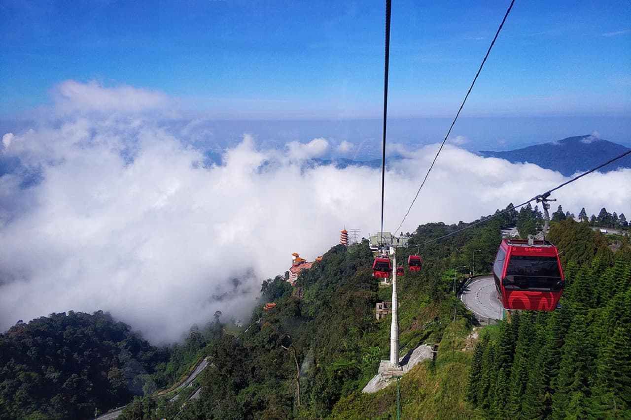 Genting Highlands and Batu Caves Full-Day Tour from Kuala Lumpur - image 3
