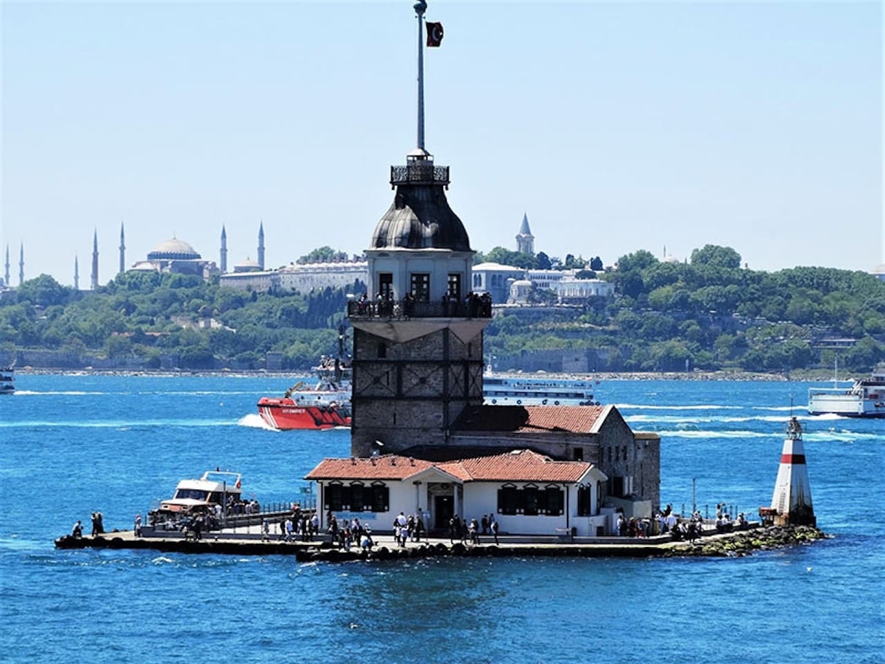 Istanbul Sightseeing Tour, Dolmabahce Palace and Bosphorus Cruise - image 7