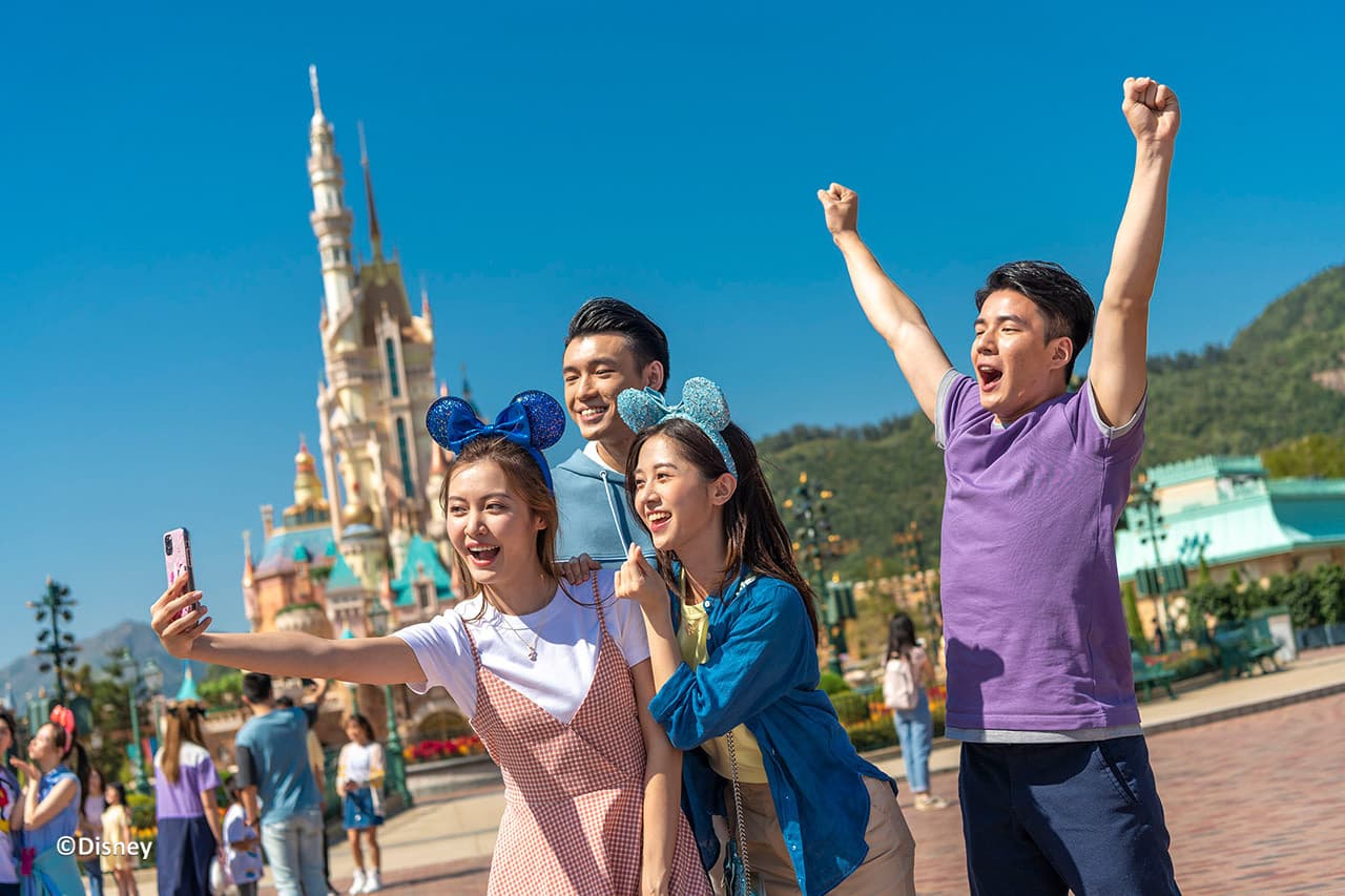 Hong Kong Disneyland Disney Premier Access Ticket - image 39