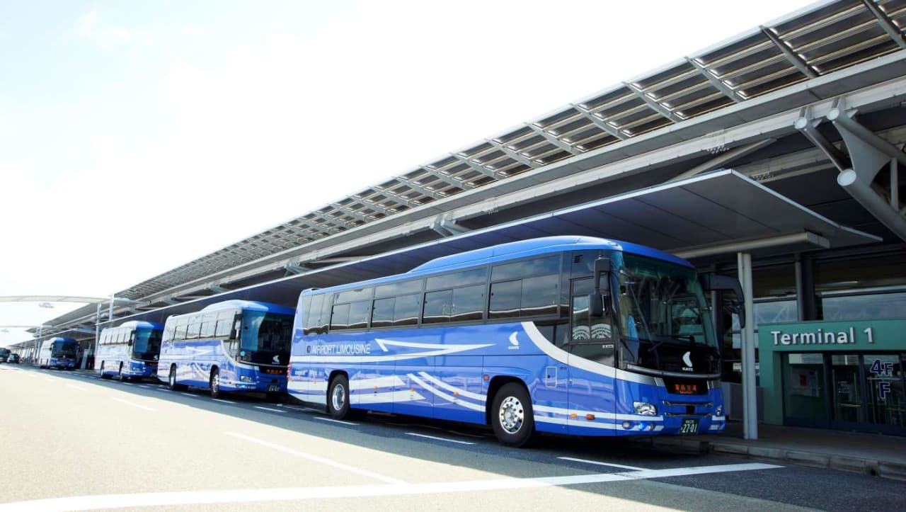 Kansai Limousine Bus - Kansai Airport to/from Osaka Umeda/Namba OCAT/Kyoto/Tempozan/USJ - image 2