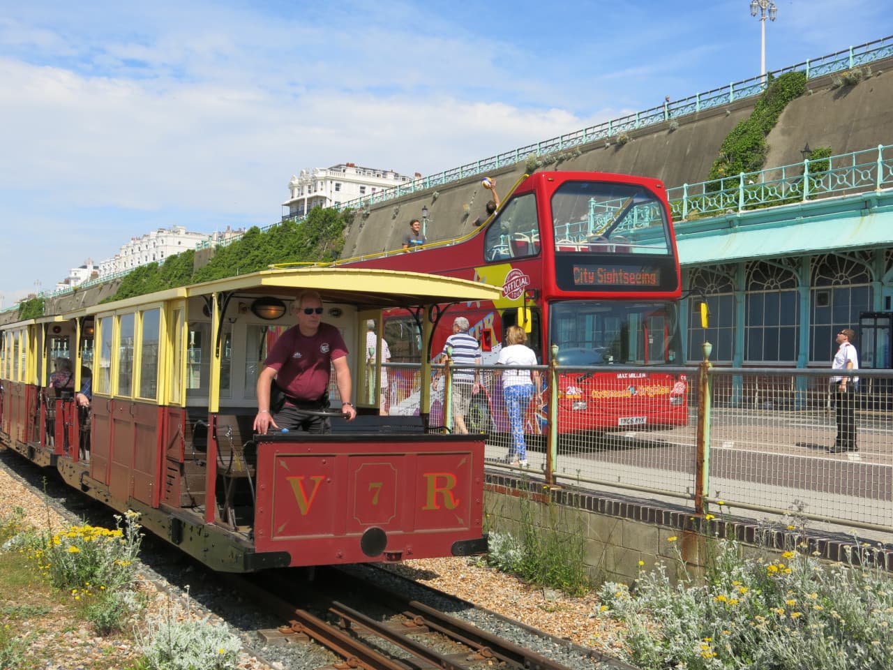 City Sightseeing Brighton Hop-on Hop-off Bus Tour - imagen 6