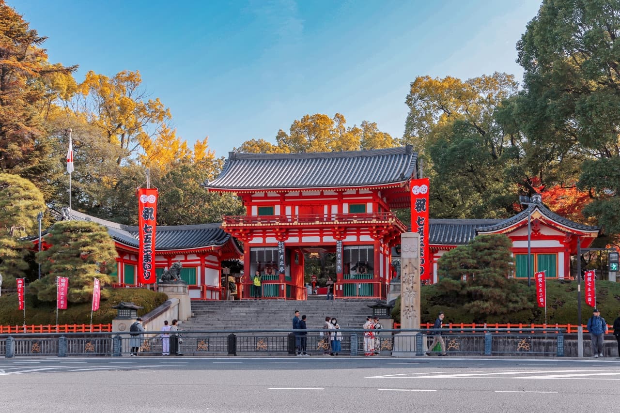 Kyoto and Nara Full-Day Tour from Osaka: Kiyomizudera Area, Fushimi Inari Taisha, Nara Park - image 2