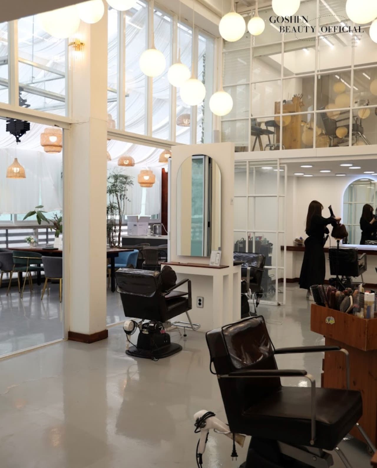 Korean Celebrity Salon Experience: Beauty Make-up and Hair Styling - 이미지 9