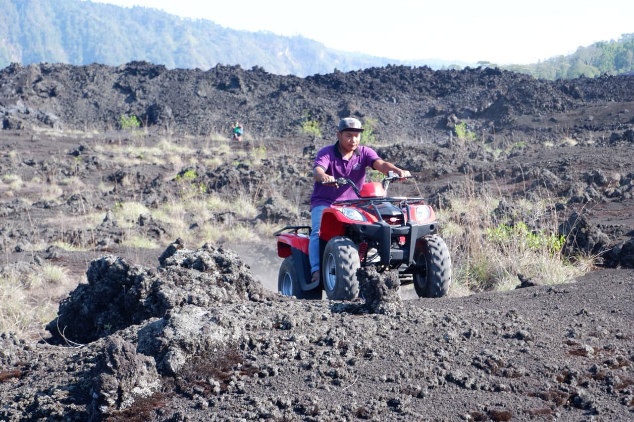 Mount Batur Quad Bike Tour and Hot Spring Visit - image 4