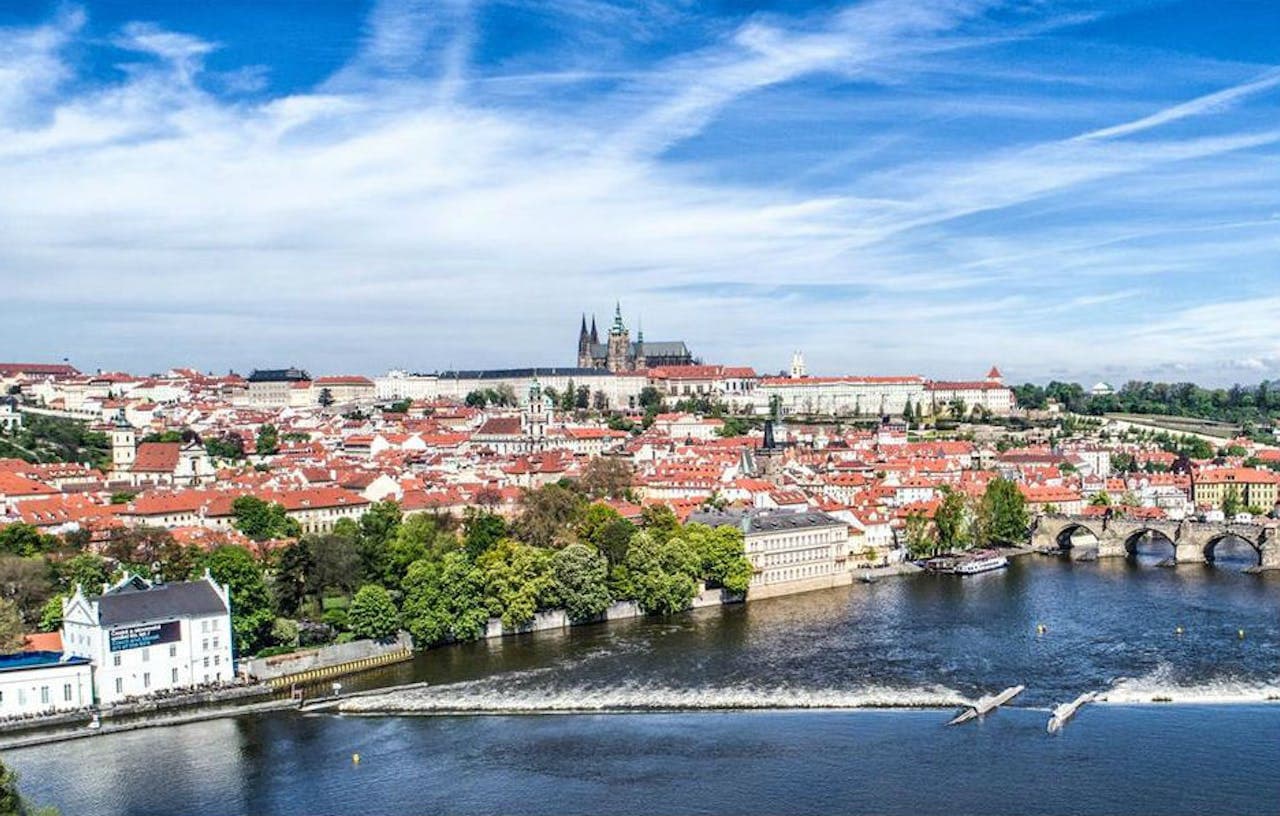 Crucero por el río Moldava en Praga - imagen 3