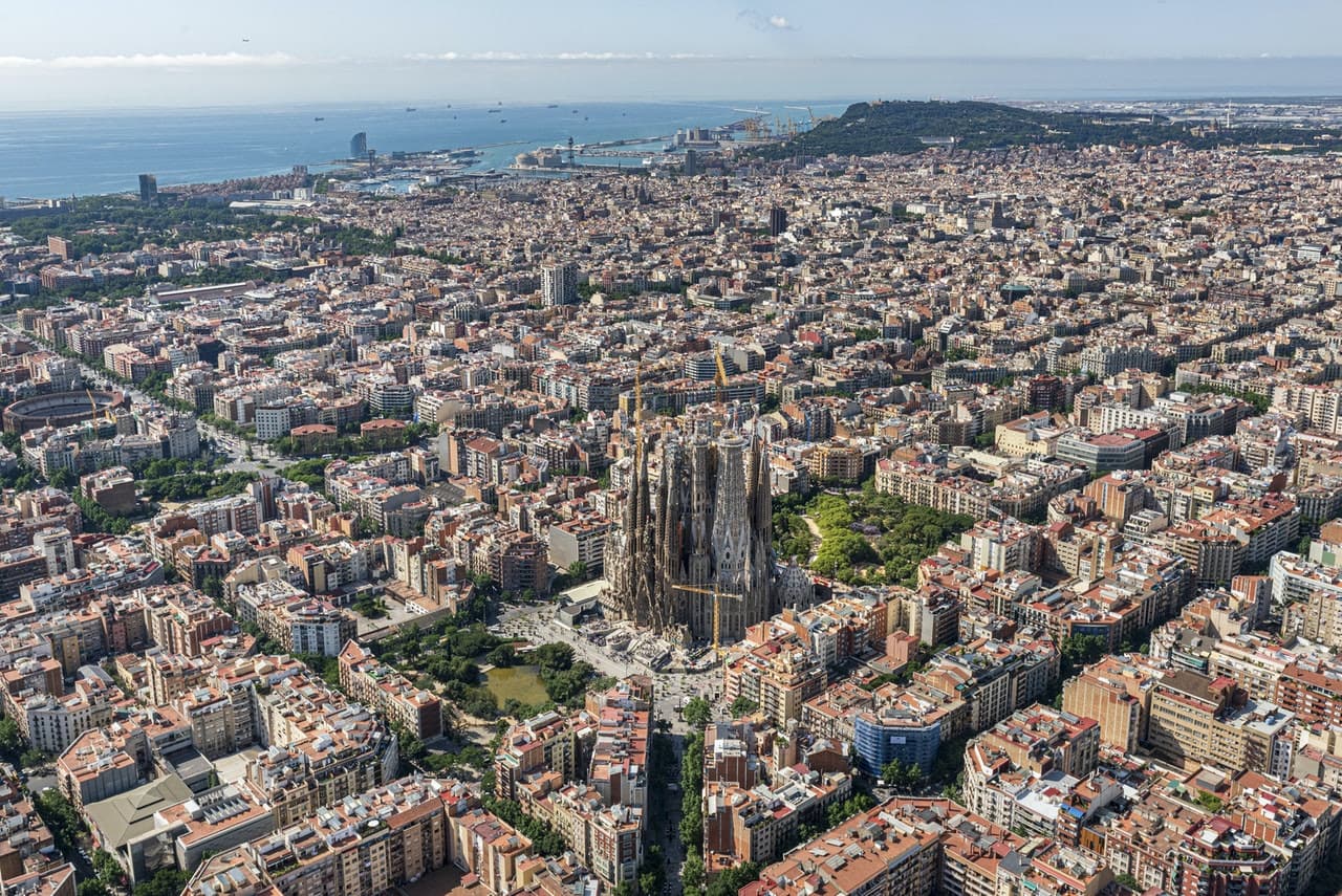 Sagrada Familia Ticket with Optional Tower Access - image 7