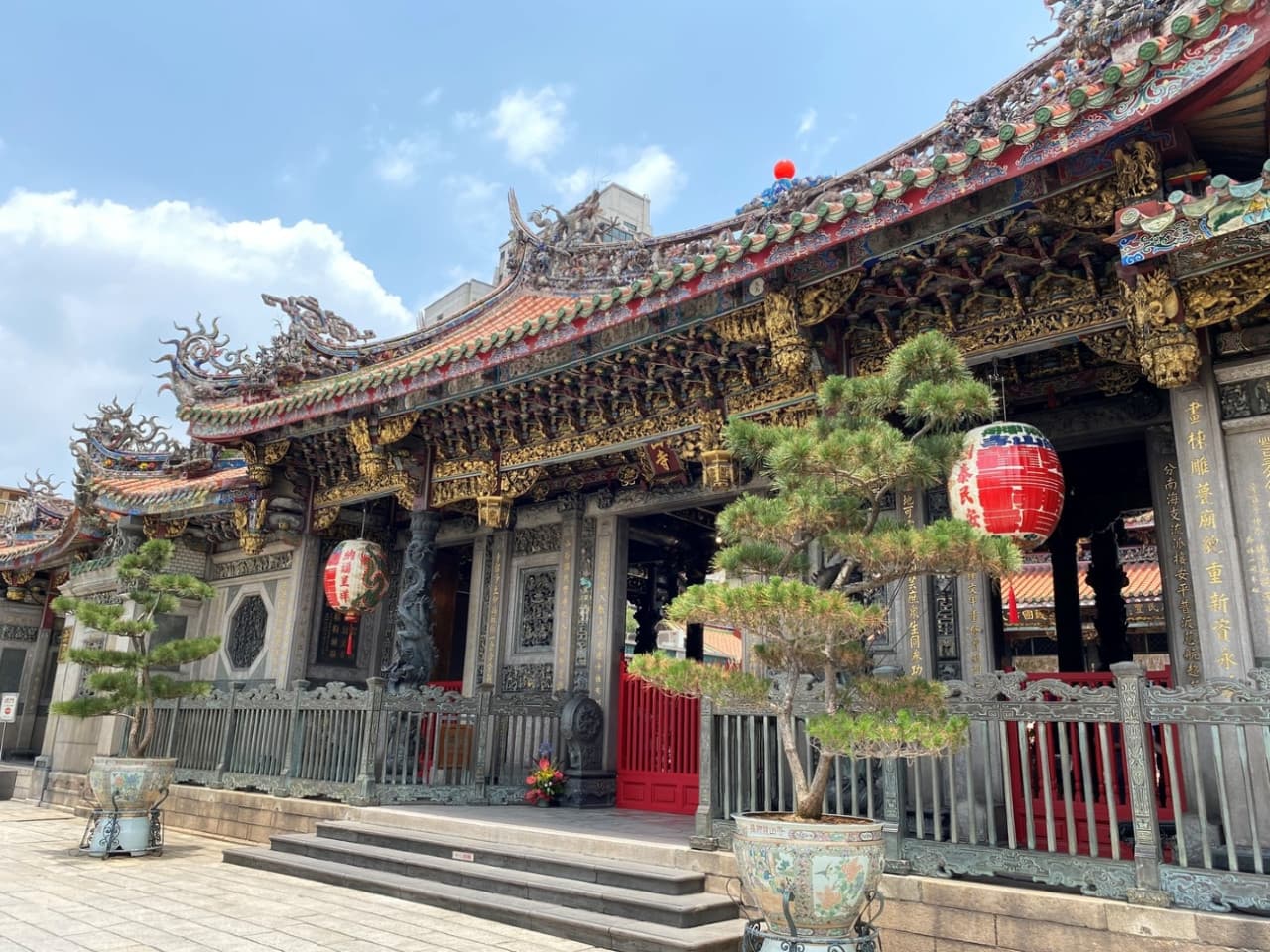 Classic Taipei Landmarks Full-Day Tour: National Palace Museum, Chiang Kai-shek Memorial Hall - image 13