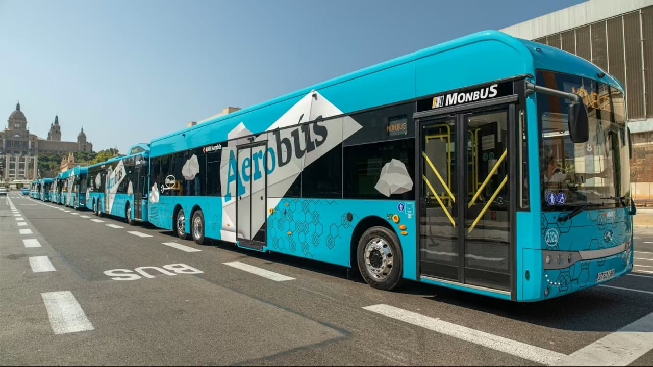 Aerobús Barcelona: traslado entre el aeropuerto y el centro de la ciudad - imagen 3
