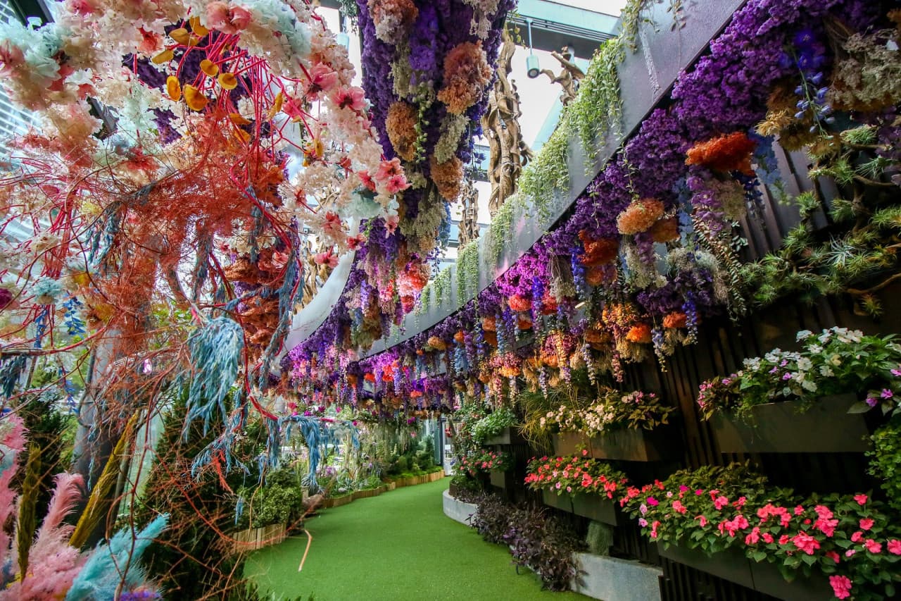 COMBO: Gardens by the Bay - Double Conservatories + Floral Fantasy Ticket - image 9