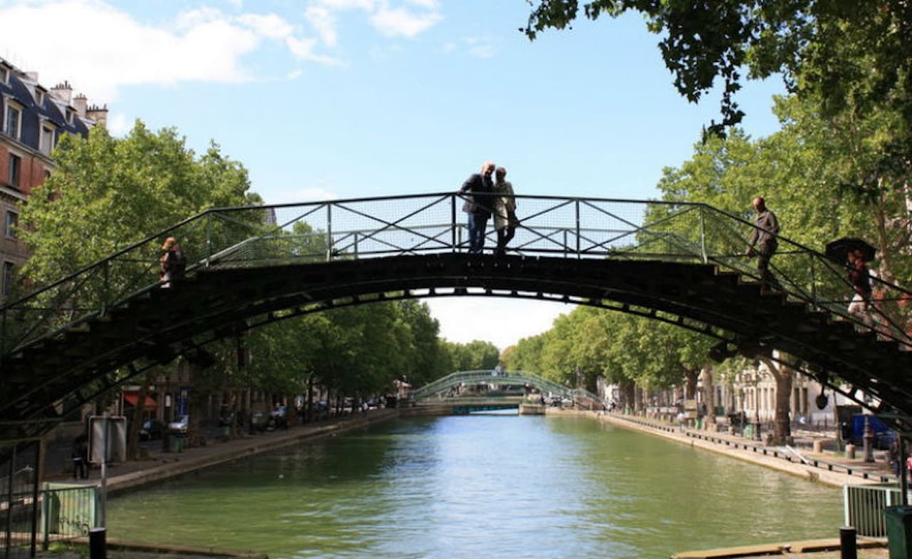 Canal Saint-Martin Cruise - image 3