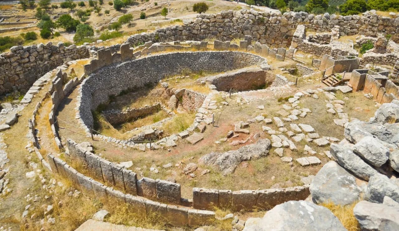 Mycenae Archaeological Site and Museum - imagen 6