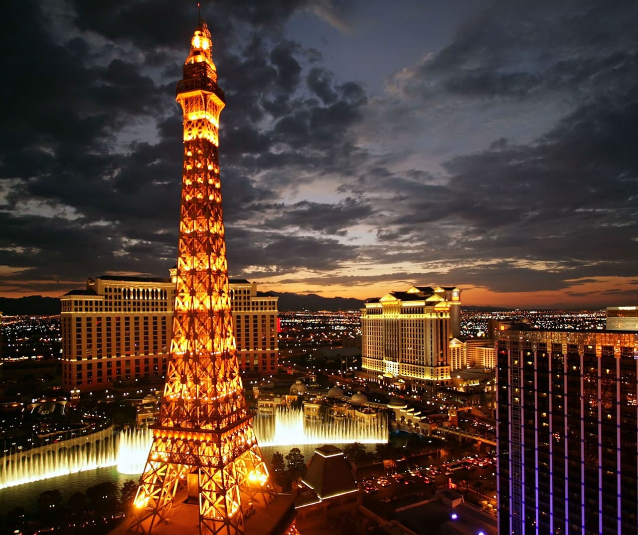 The Eiffel Tower Experience Las Vegas - image 3