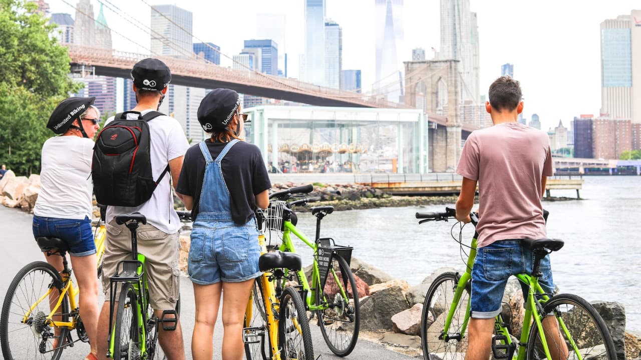 New York City Bike Rental at Brooklyn Bridge - image 3