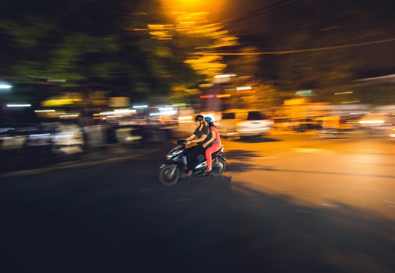 Tour nocturno gastronómico en moto por Ciudad Ho Chi Minh - imagen 10