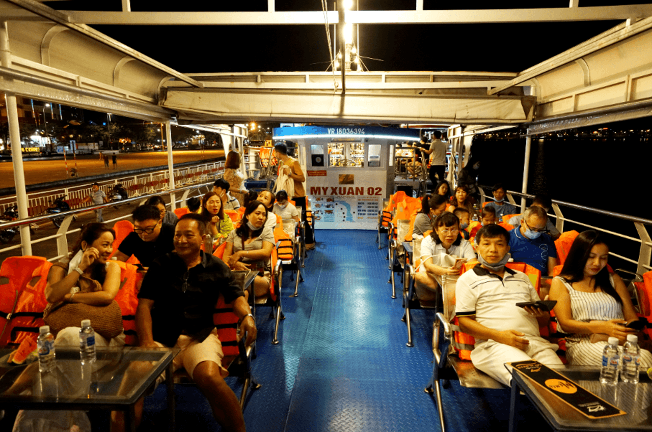 Han River Evening Cruise aboard My Xuan Cruise - image 8