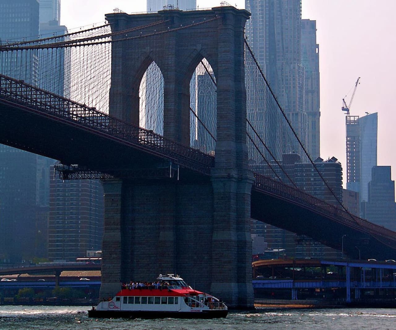 Circle Line Downtown "Liberty Super Express" Cruise (50 Minutes): Reserved Straight-to-Board Ticket - image 4