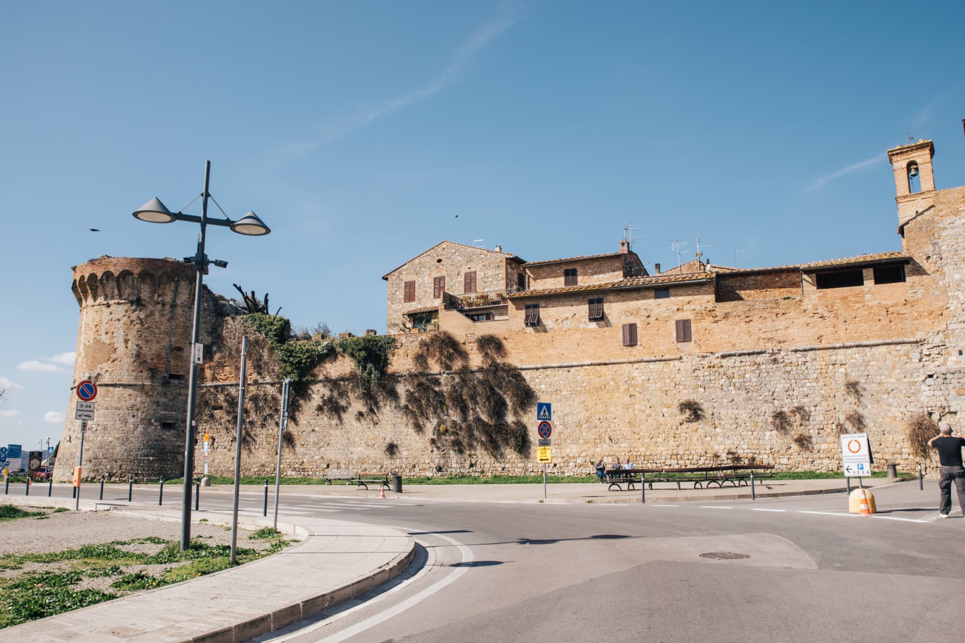 Tuscany Full-Day Tour from Florence: Pisa, Chianti, San Gimignano, Siena - image 15