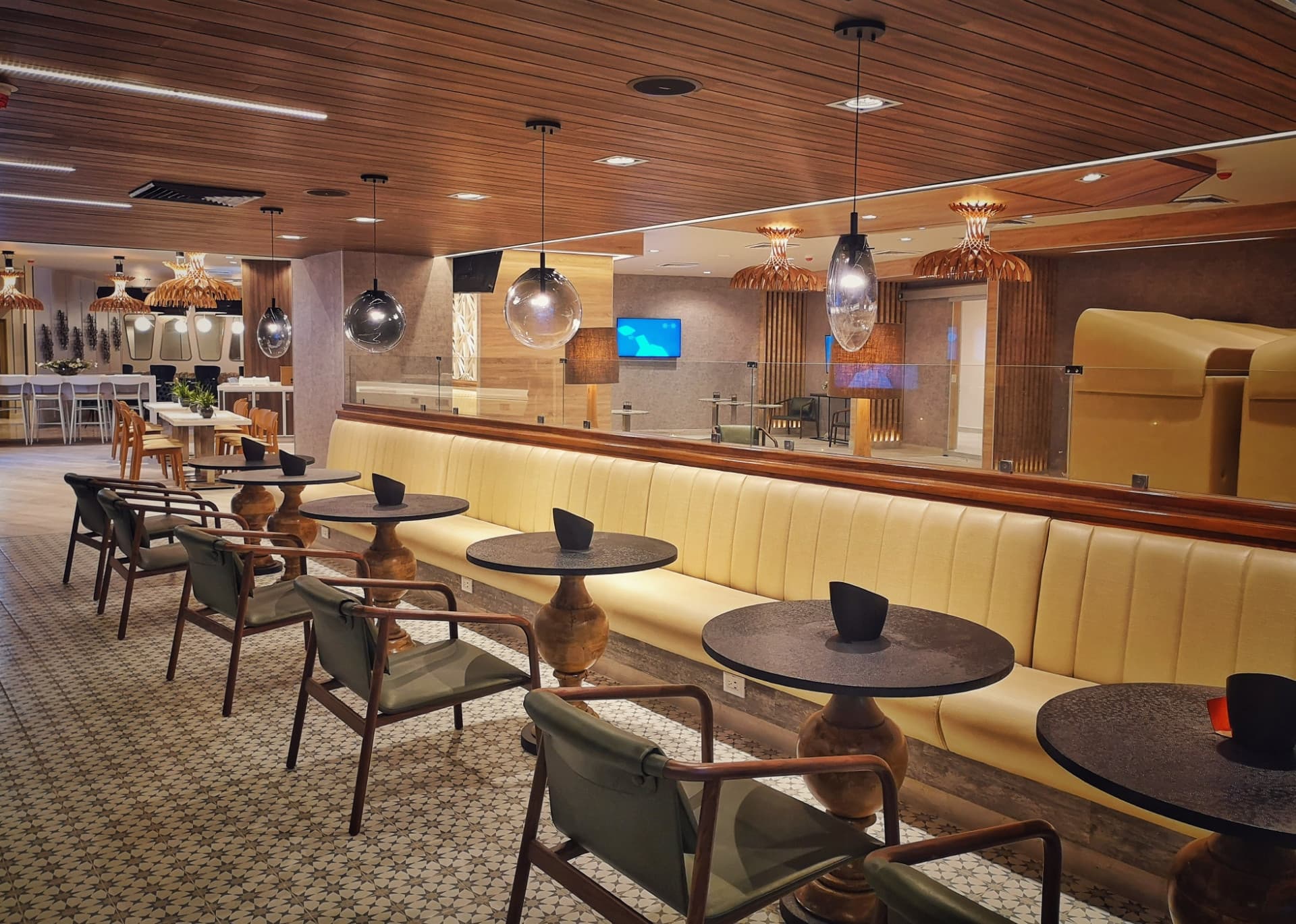 MERA Business Lounge - Cancun International Airport - imagen 30