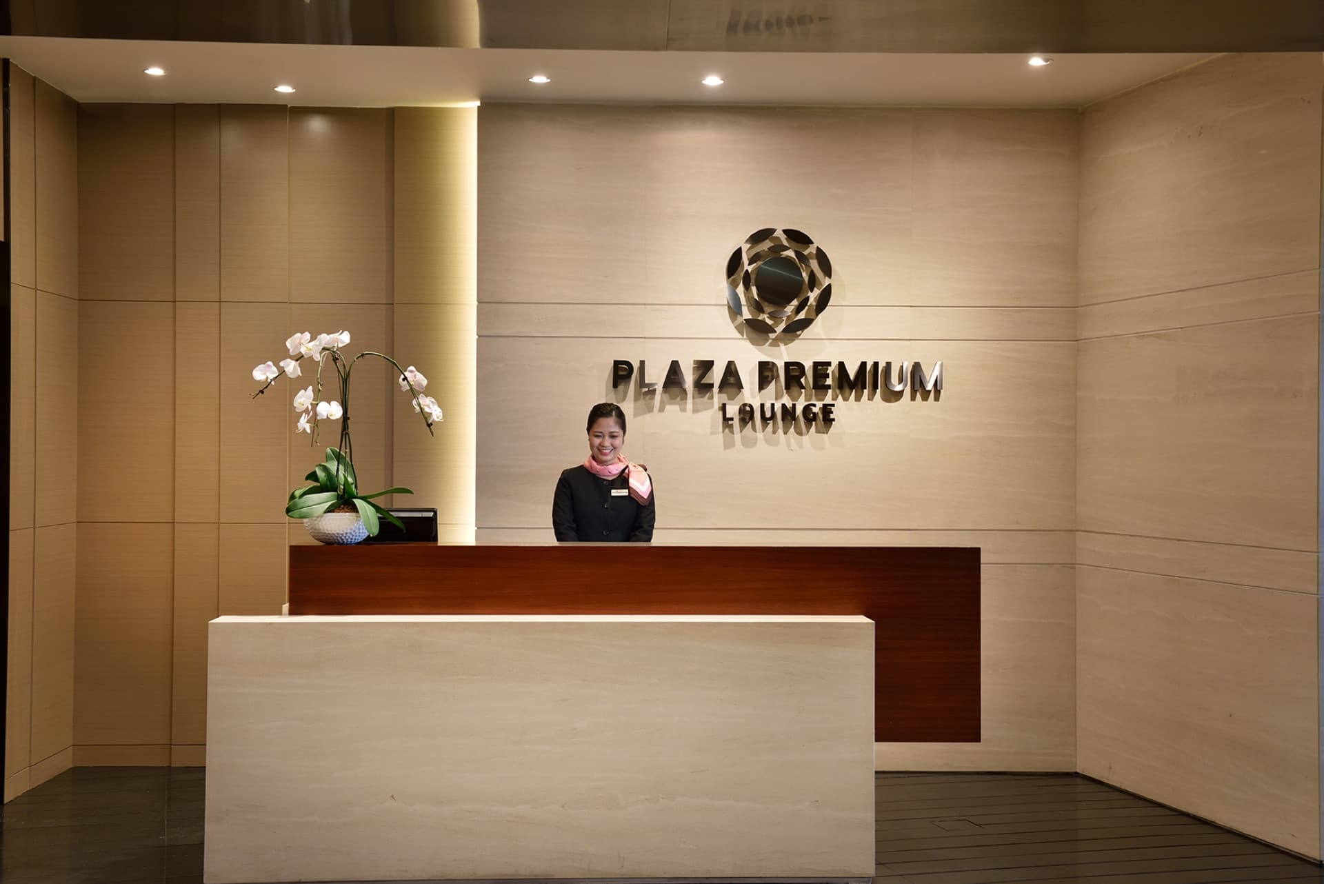 싱가포르 창이공항 제1터미널 라운지 : 플라자 프리미엄 라운지 서비스 - 이미지 10