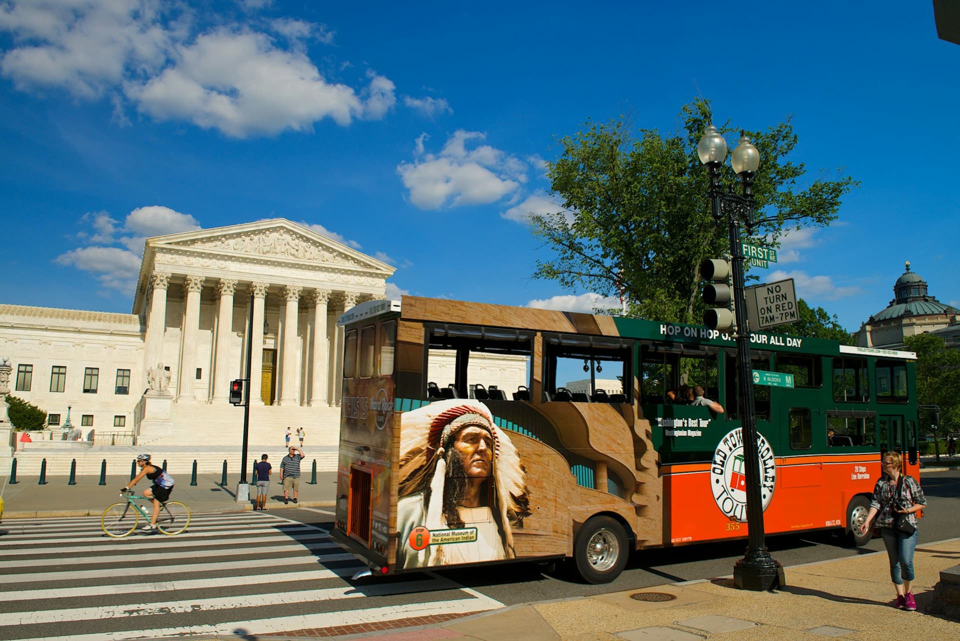 Washington DC: Hop-on Hop-off Old Town Trolley Ticket - image 3