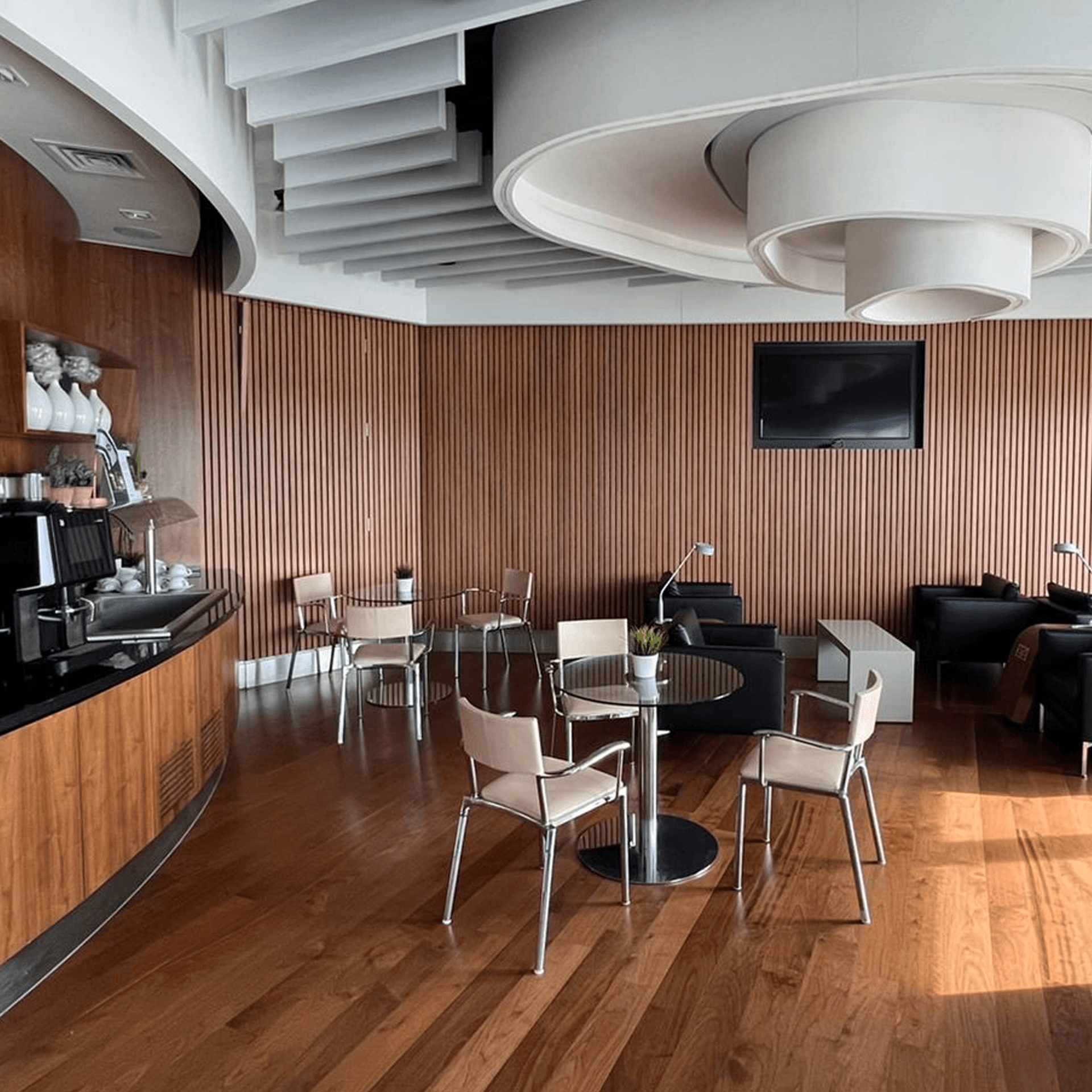 Plaza Premium Lounge - London Heathrow Airport Terminal 4 - imagen 7