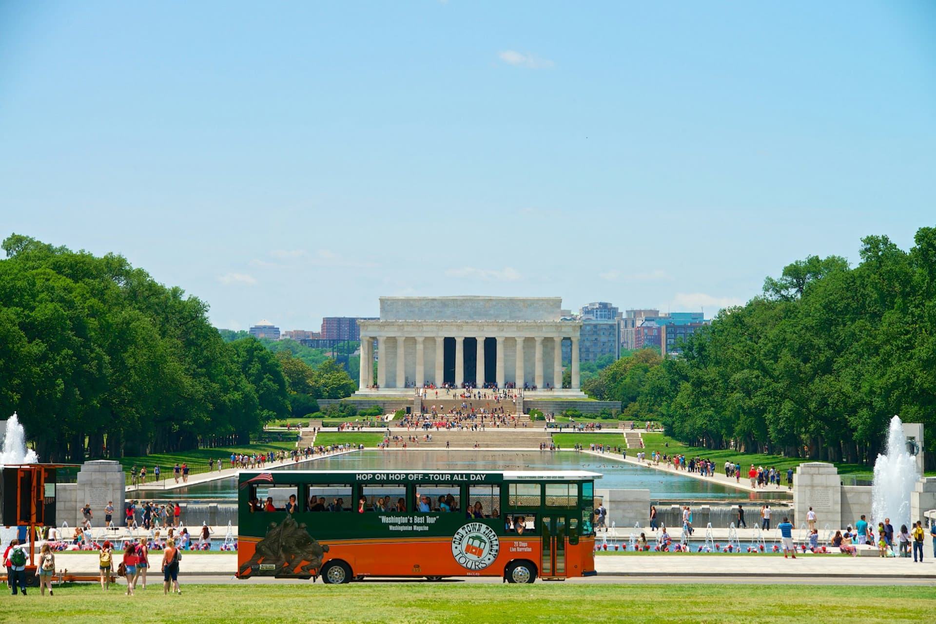 Washington DC: Hop-on Hop-off Old Town Trolley Ticket - image 5