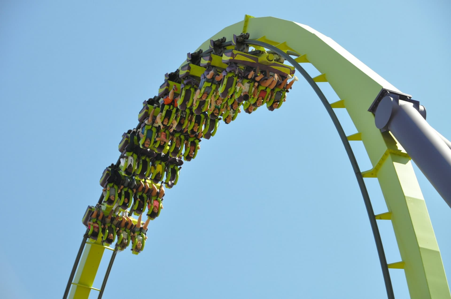 Entrada a Six Flags Discovery Kingdom - imagen 4